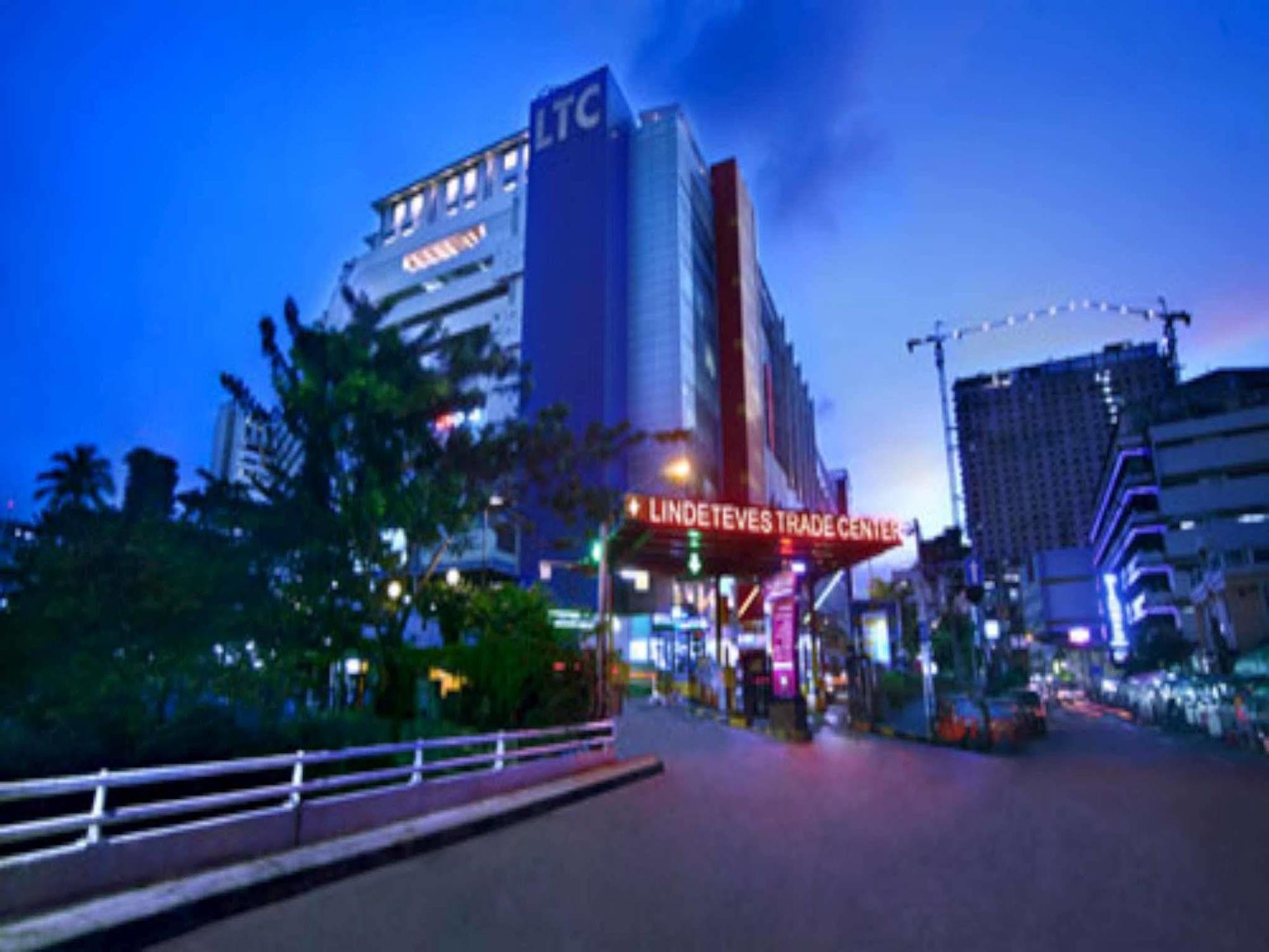 Favehotel Ltc Glodok Jakarta Eksteriør bilde